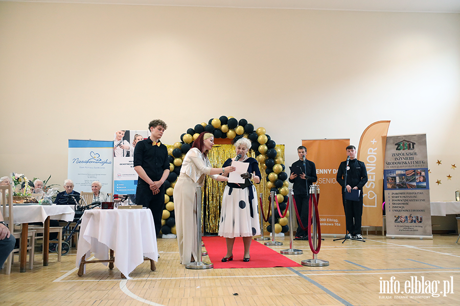 Seniorzy pokazali klas�. Pierwsze takie wybory w Elbl�gu, fot. 16