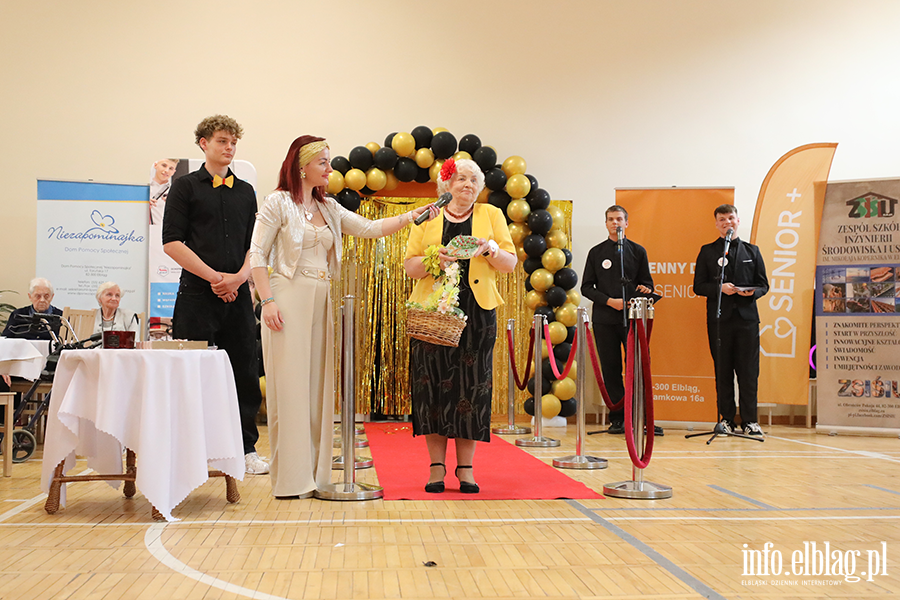Seniorzy pokazali klas�. Pierwsze takie wybory w Elbl�gu, fot. 24