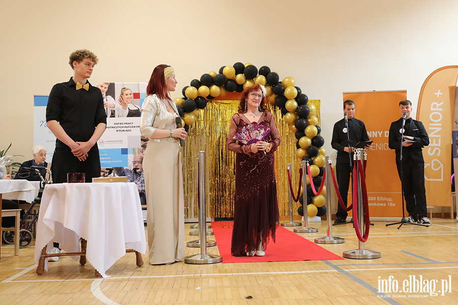 Seniorzy pokazali klas�. Pierwsze takie wybory w Elbl�gu, fot. 27