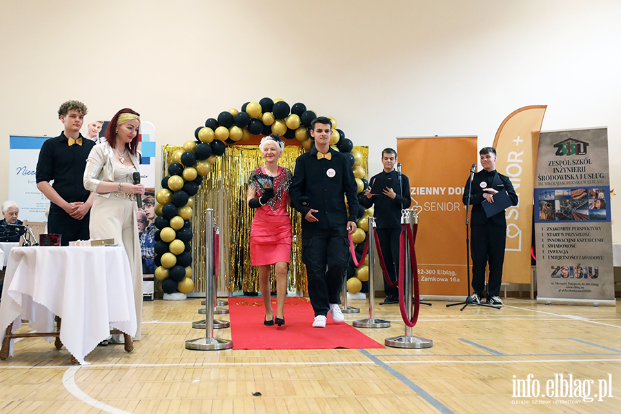 Seniorzy pokazali klas�. Pierwsze takie wybory w Elbl�gu, fot. 34