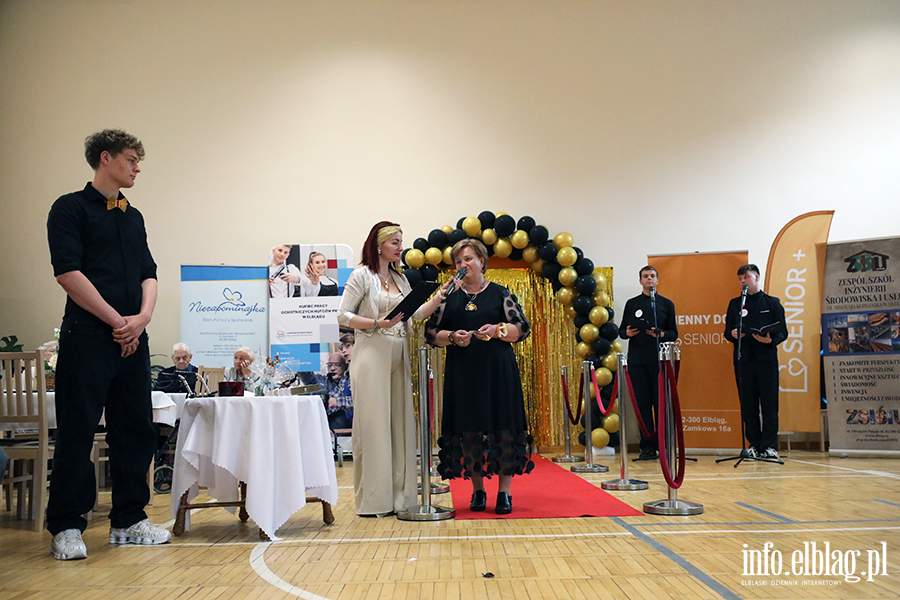 Seniorzy pokazali klas�. Pierwsze takie wybory w Elbl�gu, fot. 38