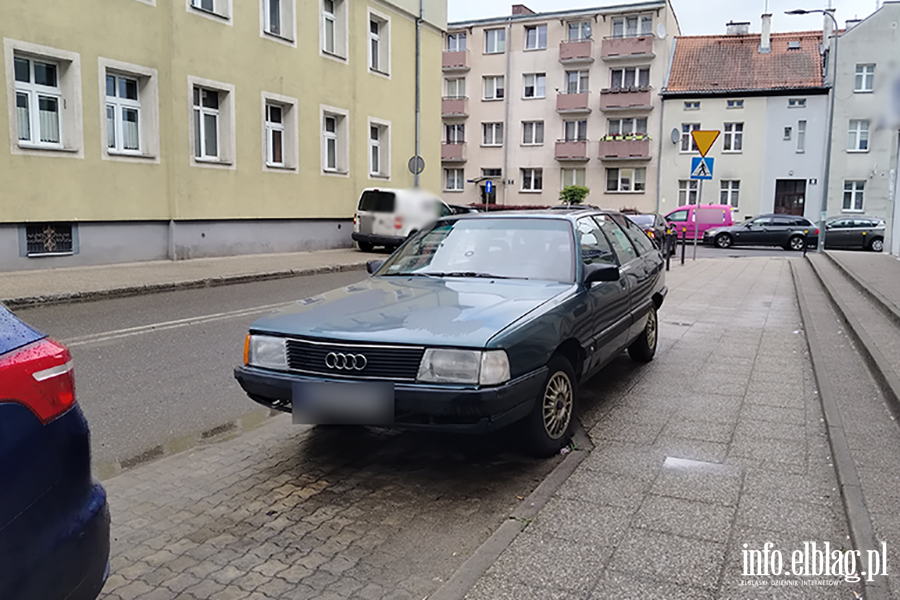 Mistrzowie Parkowania w Elbl�gu (cz�� 472), fot. 11