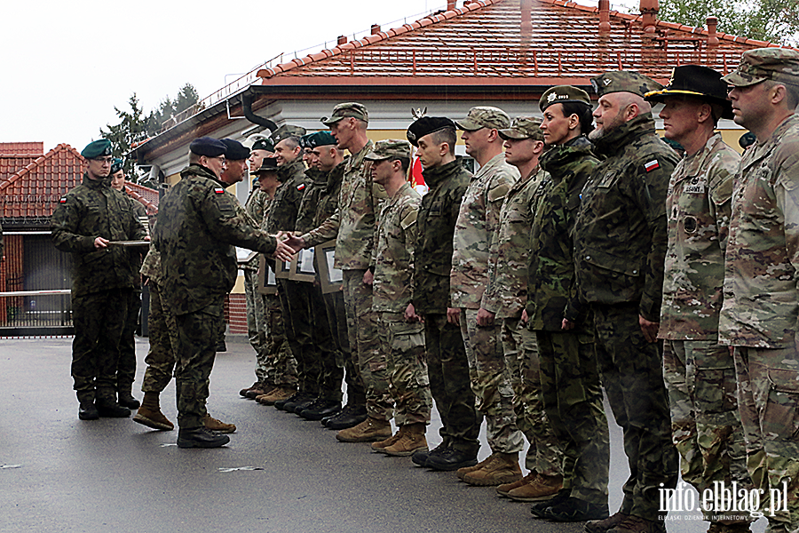 Dywizja NATO w Elbl�gu ma nowego dow�dc�, fot. 18