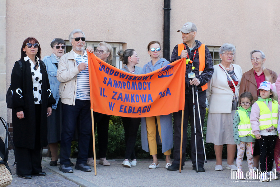 Ulicami Elbl�ga przeszed� kolorowy przemarsz, fot. 1