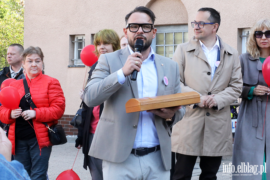 Ulicami Elbl�ga przeszed� kolorowy przemarsz, fot. 8