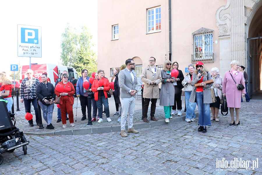 Ulicami Elbl�ga przeszed� kolorowy przemarsz, fot. 12