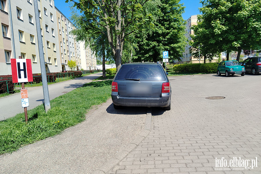 Mistrzowie Parkowania w Elbl�gu (cz�� 473), fot. 4