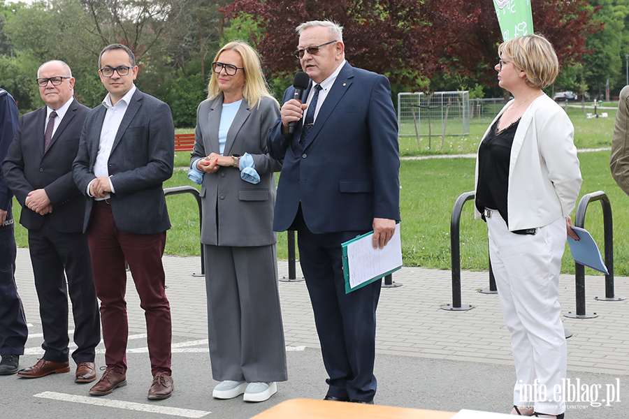 Uczniowie z regionu sprawdzaj� swoj� wiedz� o bezpiecze�stwie drogowym, fot. 6