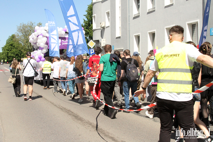 Barwna parada i koncerty. Studenckie �wi�to w Elbl�gu, fot. 6