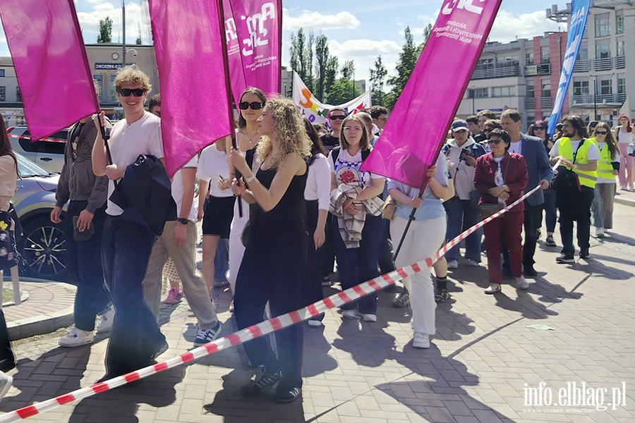 Barwna parada i koncerty. Studenckie �wi�to w Elbl�gu, fot. 7