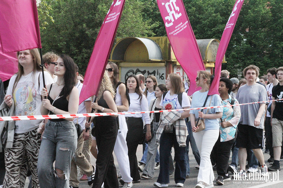 Barwna parada i koncerty. Studenckie �wi�to w Elbl�gu, fot. 20