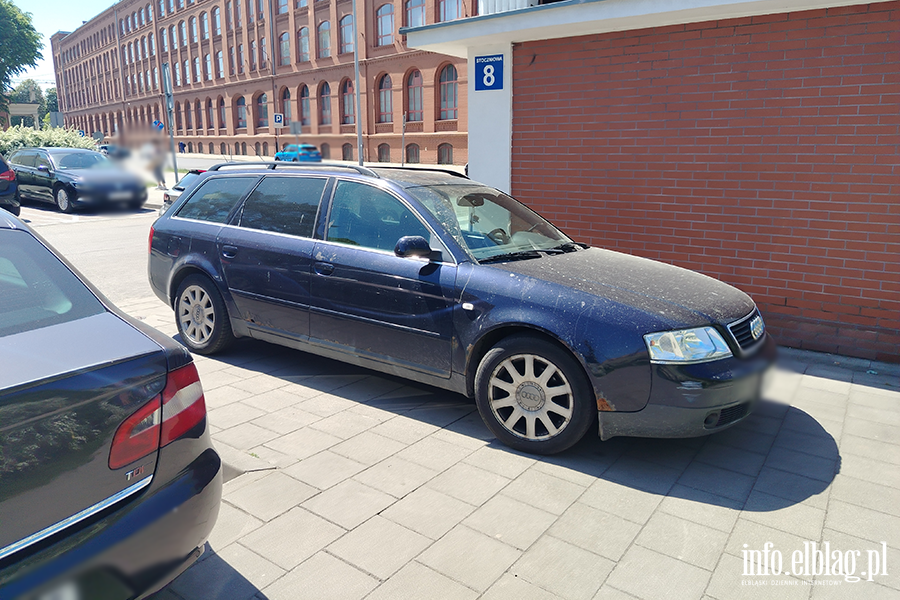 Mistrzowie Parkowania w Elbl�gu (cz�� 476), fot. 4