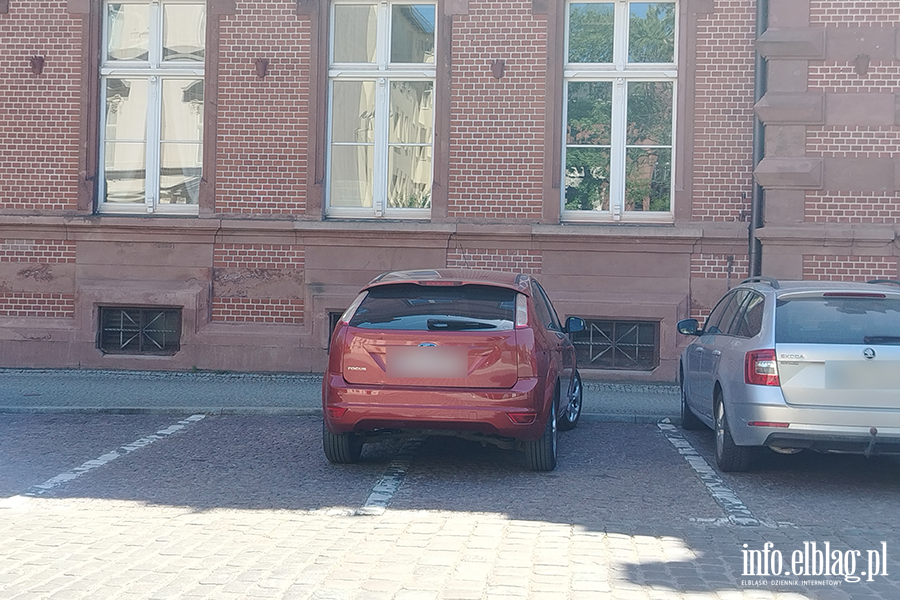 Mistrzowie Parkowania w Elbl�gu (cz�� 476), fot. 7