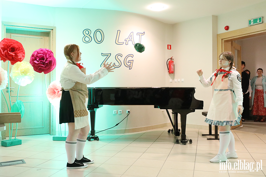 Zesp� Szk� Gospodarczych ma ju� 80 lat , fot. 42
