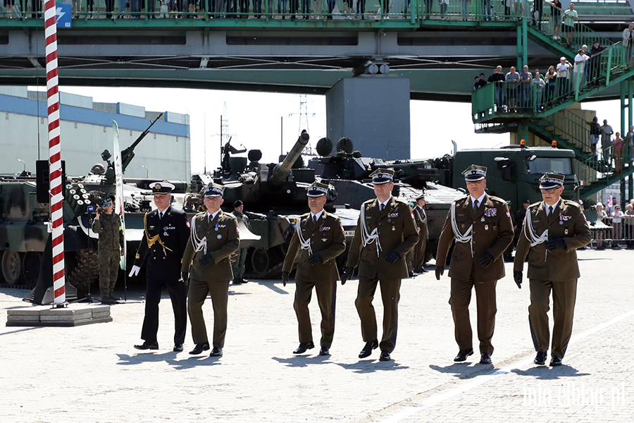 ORP �niardwy przyp�yn�� na �wi�to pu�ku, fot. 13