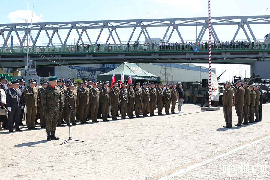 ORP �niardwy przyp�yn�� na �wi�to pu�ku, fot. 14