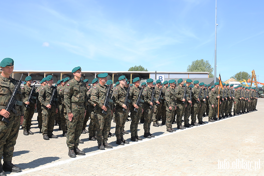 ORP �niardwy przyp�yn�� na �wi�to pu�ku, fot. 15