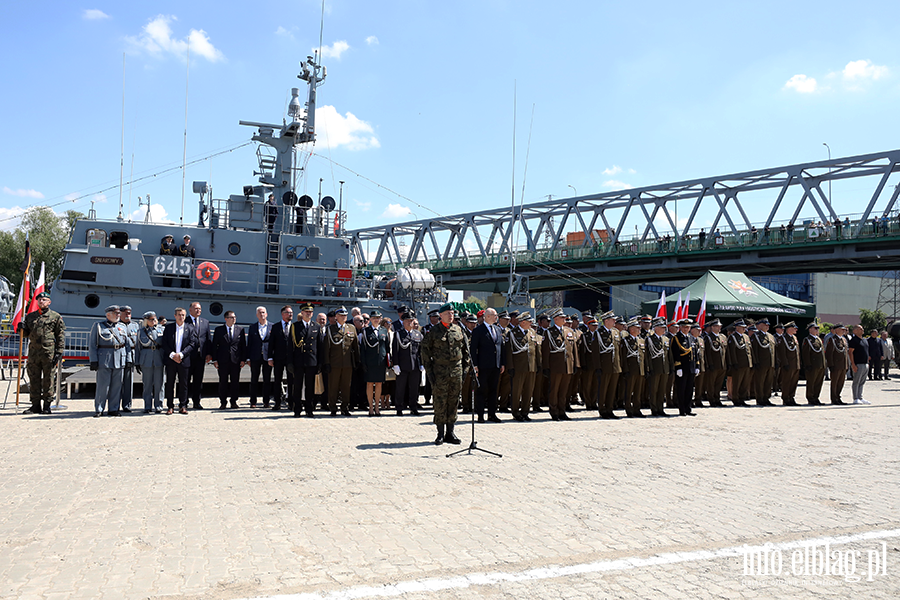 ORP �niardwy przyp�yn�� na �wi�to pu�ku, fot. 19