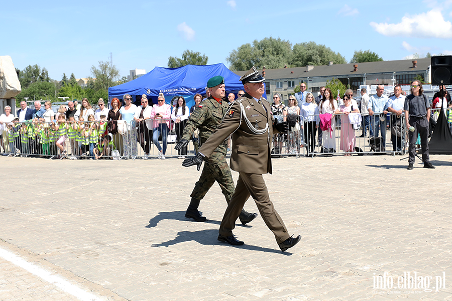 ORP �niardwy przyp�yn�� na �wi�to pu�ku, fot. 21