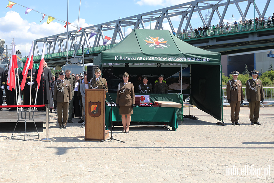 ORP �niardwy przyp�yn�� na �wi�to pu�ku, fot. 34