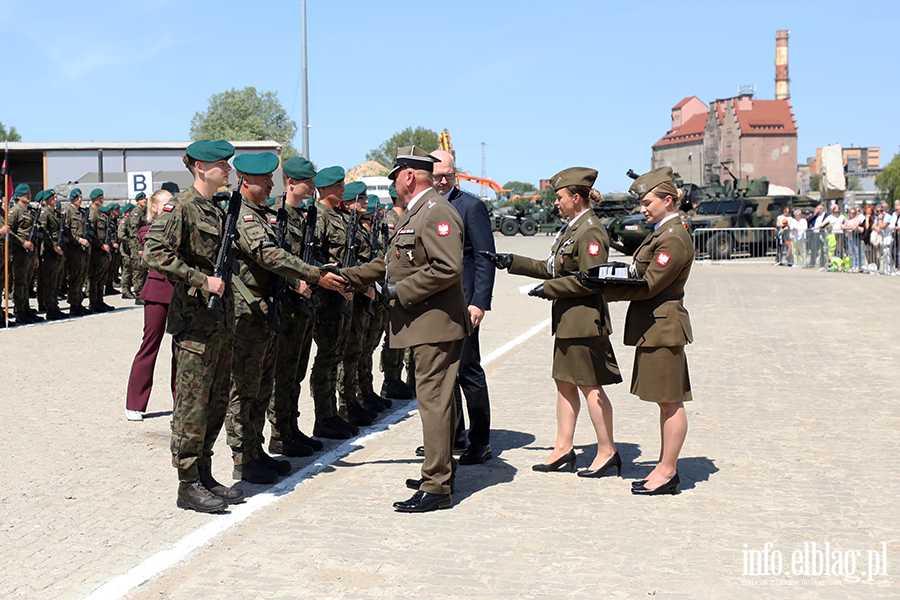 ORP �niardwy przyp�yn�� na �wi�to pu�ku, fot. 35