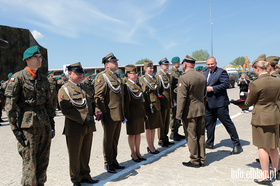 ORP �niardwy przyp�yn�� na �wi�to pu�ku, fot. 37