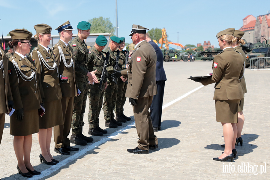 ORP �niardwy przyp�yn�� na �wi�to pu�ku, fot. 38