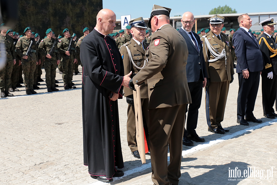 ORP �niardwy przyp�yn�� na �wi�to pu�ku, fot. 40