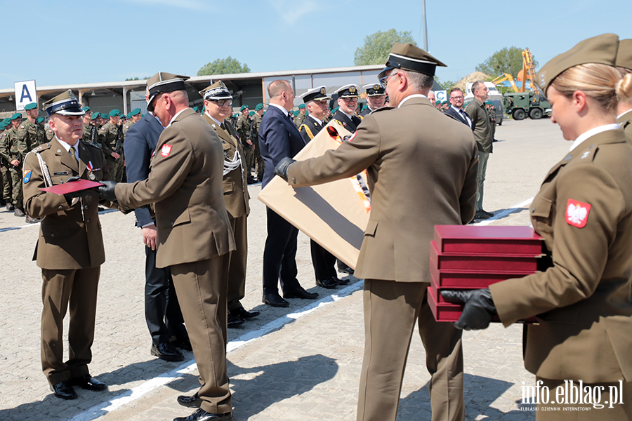 ORP �niardwy przyp�yn�� na �wi�to pu�ku, fot. 41