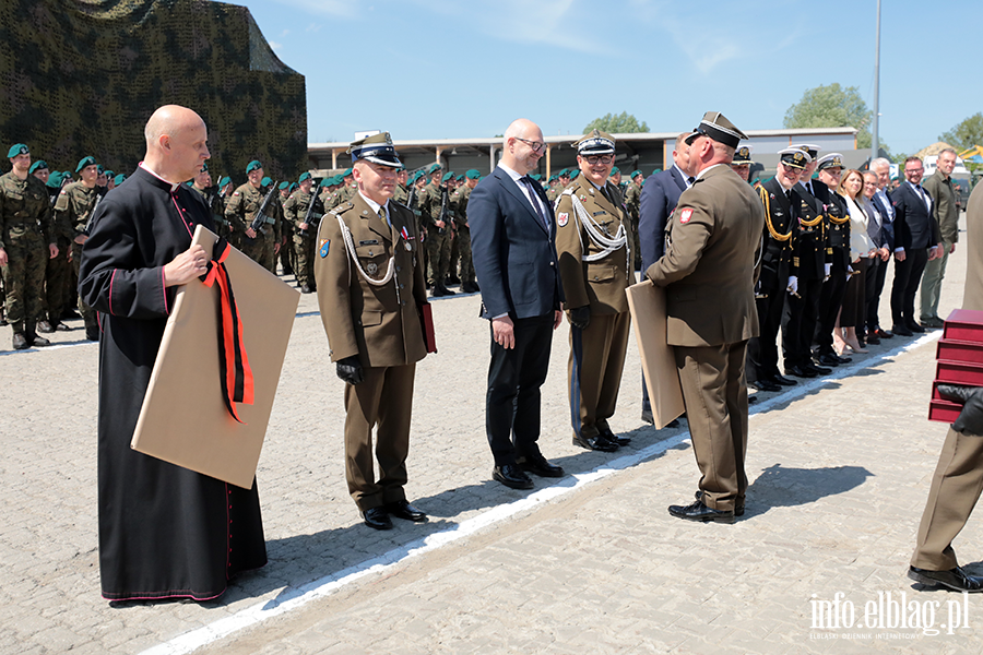 ORP �niardwy przyp�yn�� na �wi�to pu�ku, fot. 42