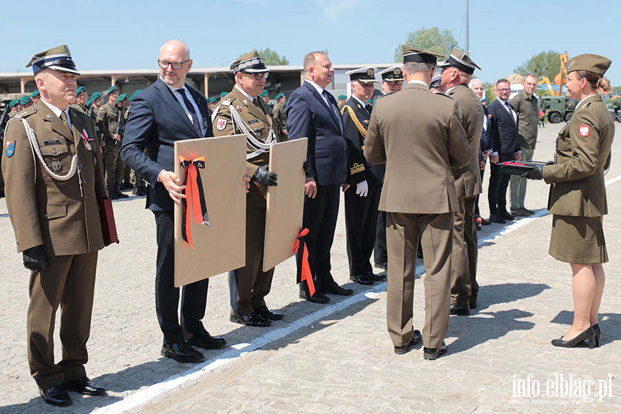 ORP �niardwy przyp�yn�� na �wi�to pu�ku, fot. 43