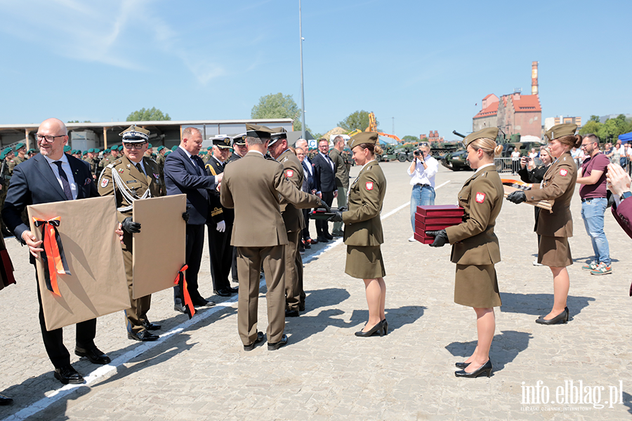 ORP �niardwy przyp�yn�� na �wi�to pu�ku, fot. 44