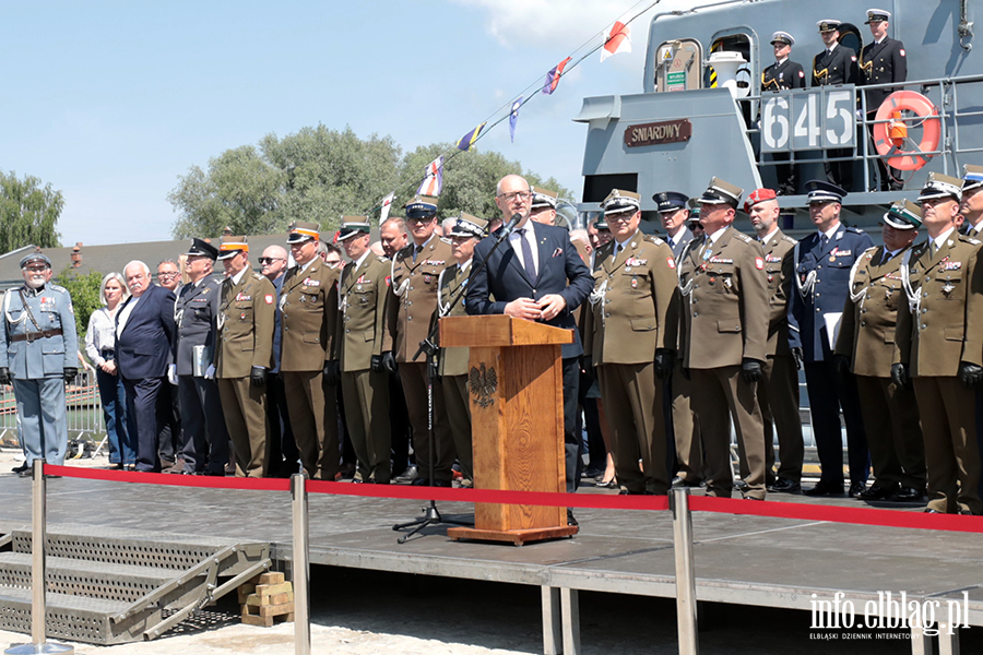 ORP �niardwy przyp�yn�� na �wi�to pu�ku, fot. 49