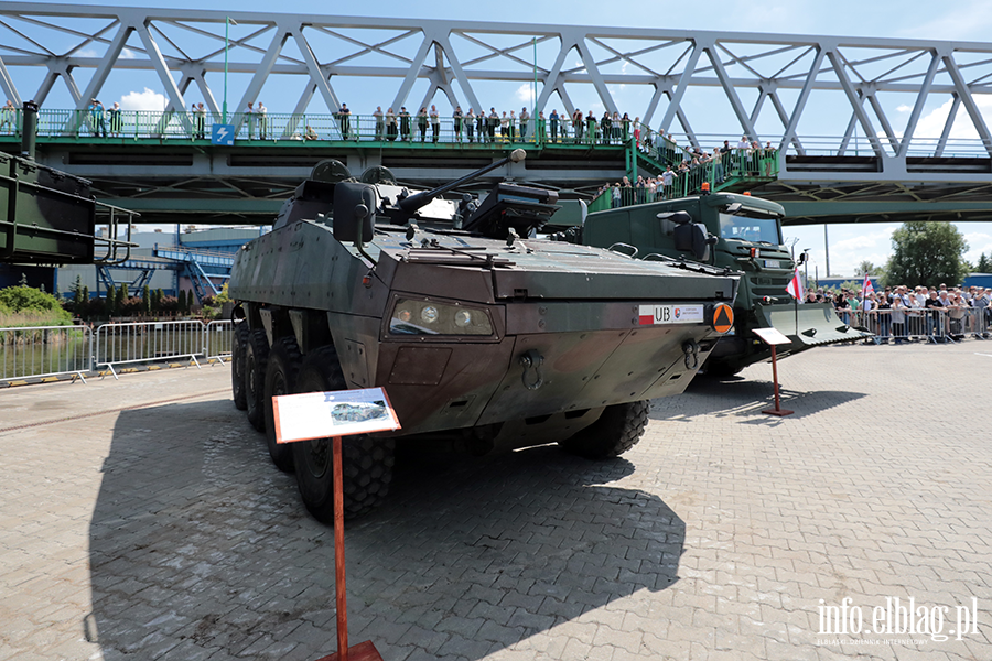 ORP �niardwy przyp�yn�� na �wi�to pu�ku, fot. 55