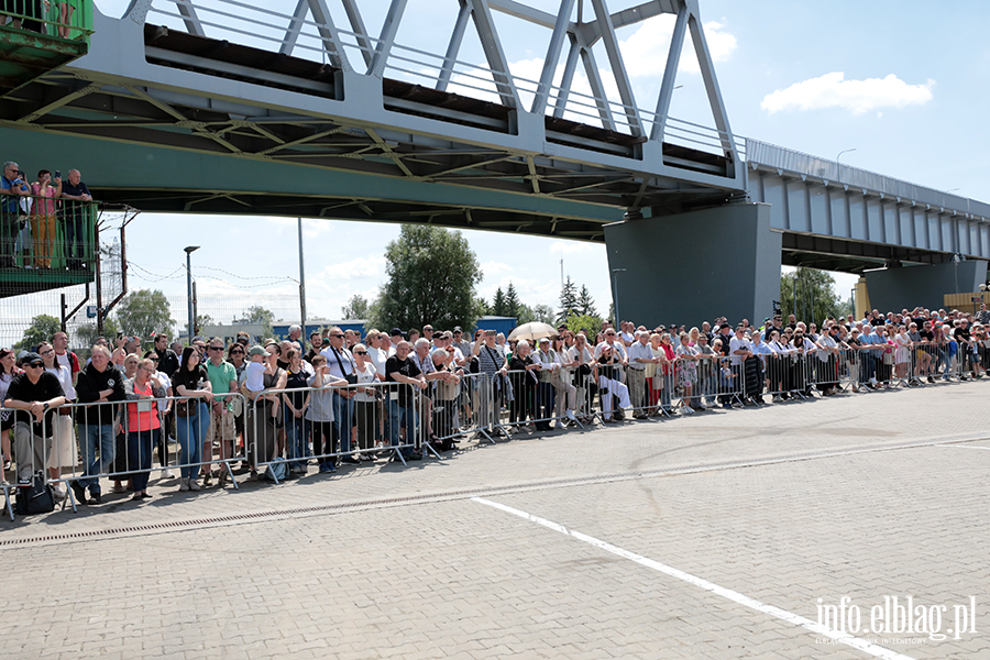 ORP �niardwy przyp�yn�� na �wi�to pu�ku, fot. 56