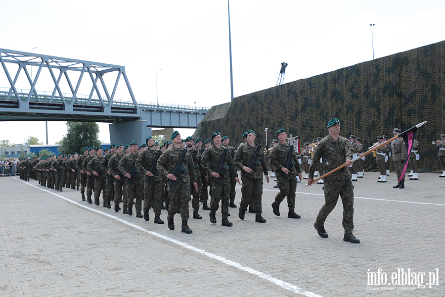 ORP �niardwy przyp�yn�� na �wi�to pu�ku, fot. 68