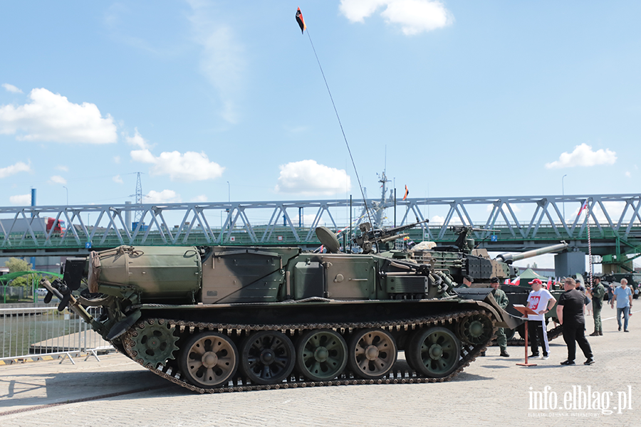 ORP �niardwy przyp�yn�� na �wi�to pu�ku, fot. 92