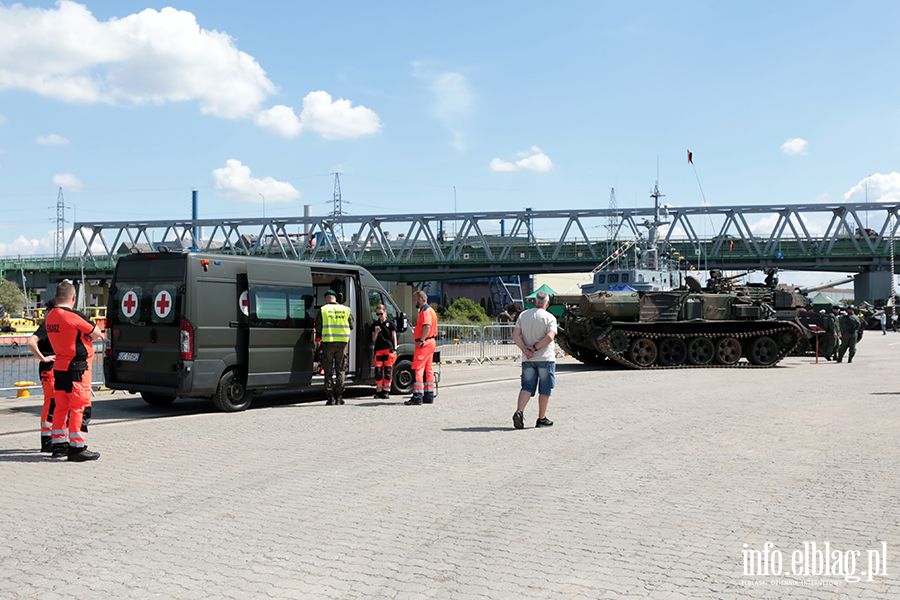 ORP �niardwy przyp�yn�� na �wi�to pu�ku, fot. 97