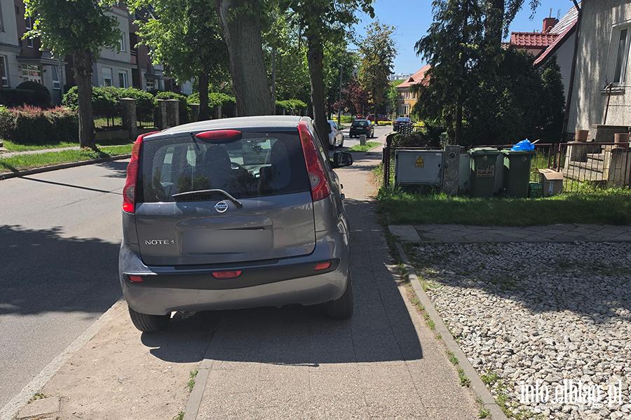 Mistrzowie Parkowania w Elbl�gu (cz�� 477), fot. 1