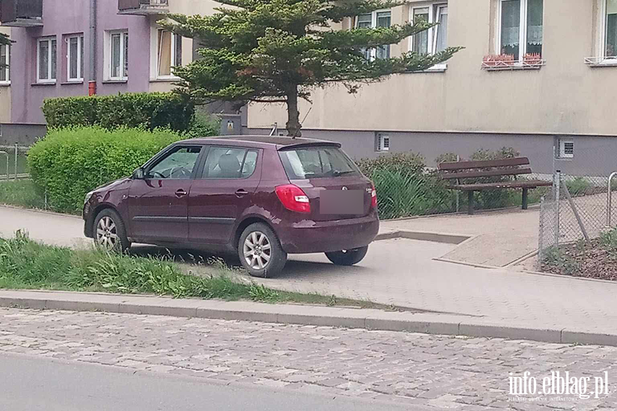 Mistrzowie Parkowania w Elbl�gu (cz�� 477), fot. 12