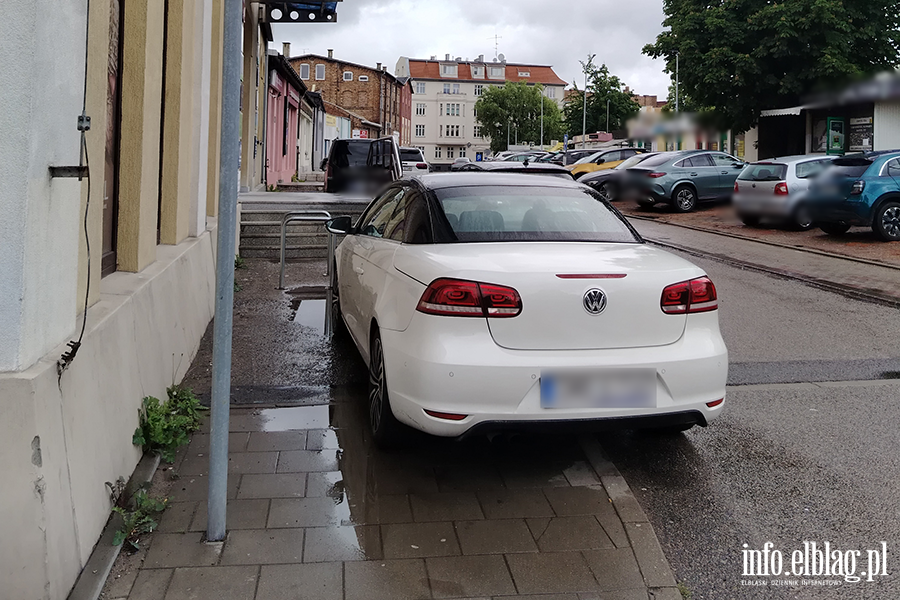 Mistrzowie Parkowania w Elbl�gu (cz�� 480), fot. 11