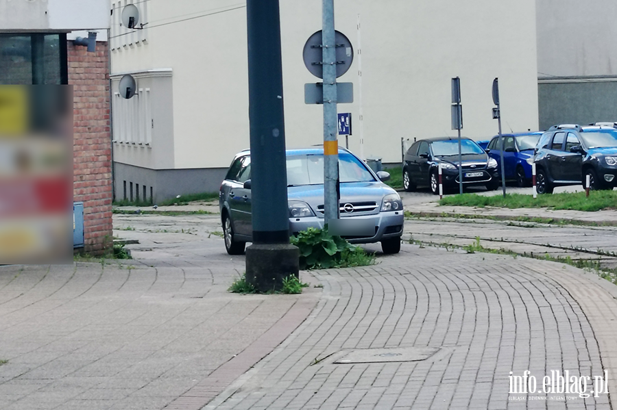 Mistrzowie Parkowania w Elbl�gu (cz�� 481), fot. 8