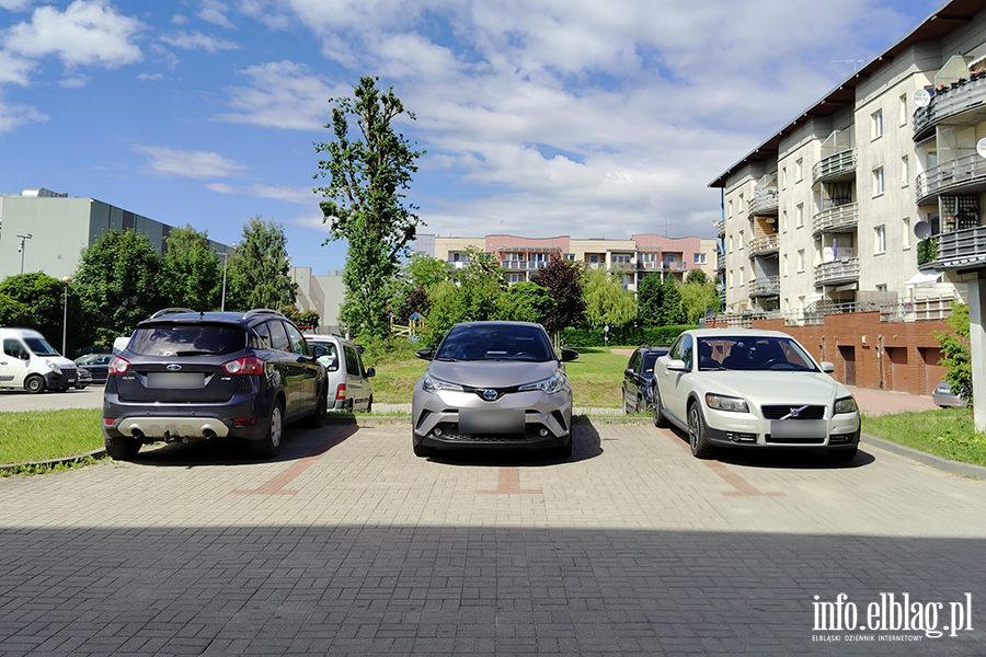 Mistrzowie Parkowania w Elbl�gu (cz�� 482), fot. 1