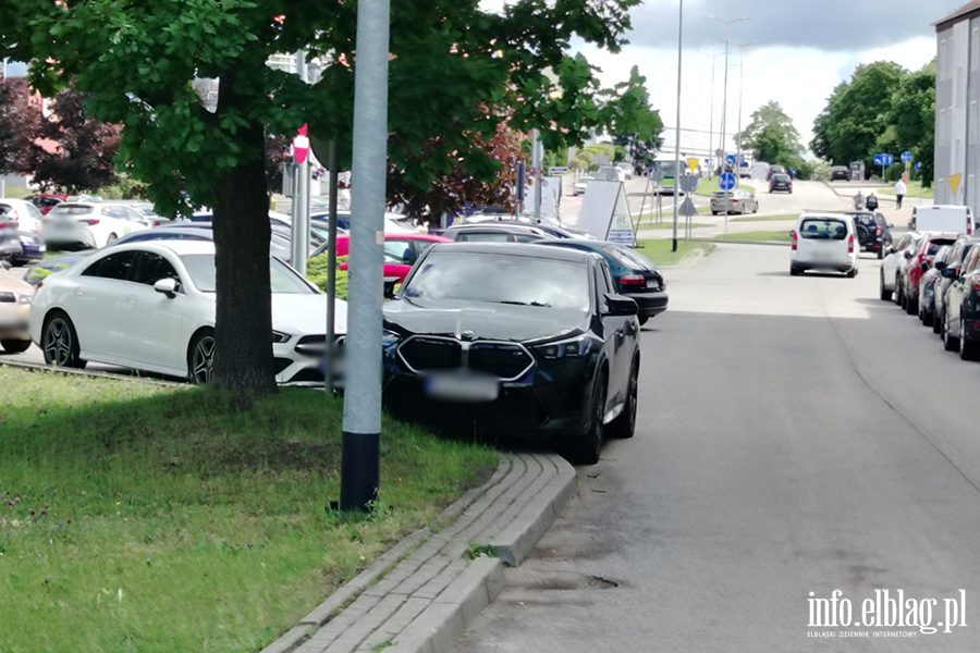 Mistrzowie Parkowania w Elbl�gu (cz�� 482), fot. 9