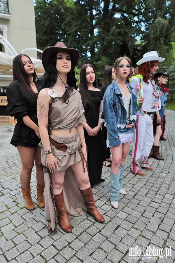 Fina� konkursu Moda w obiegu Recykling western, fot. 27
