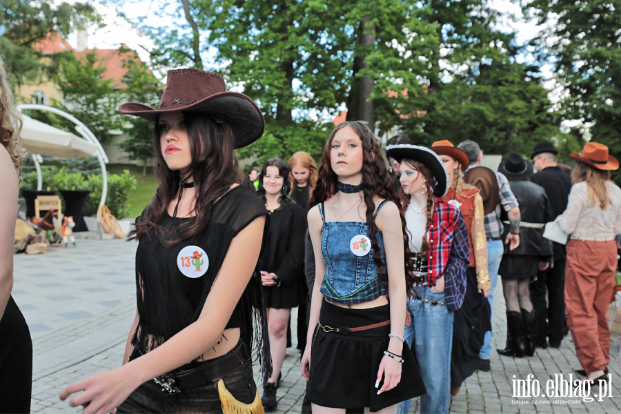 Fina� konkursu Moda w obiegu Recykling western, fot. 36