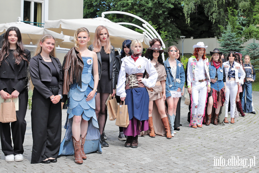 Fina� konkursu Moda w obiegu Recykling western, fot. 44