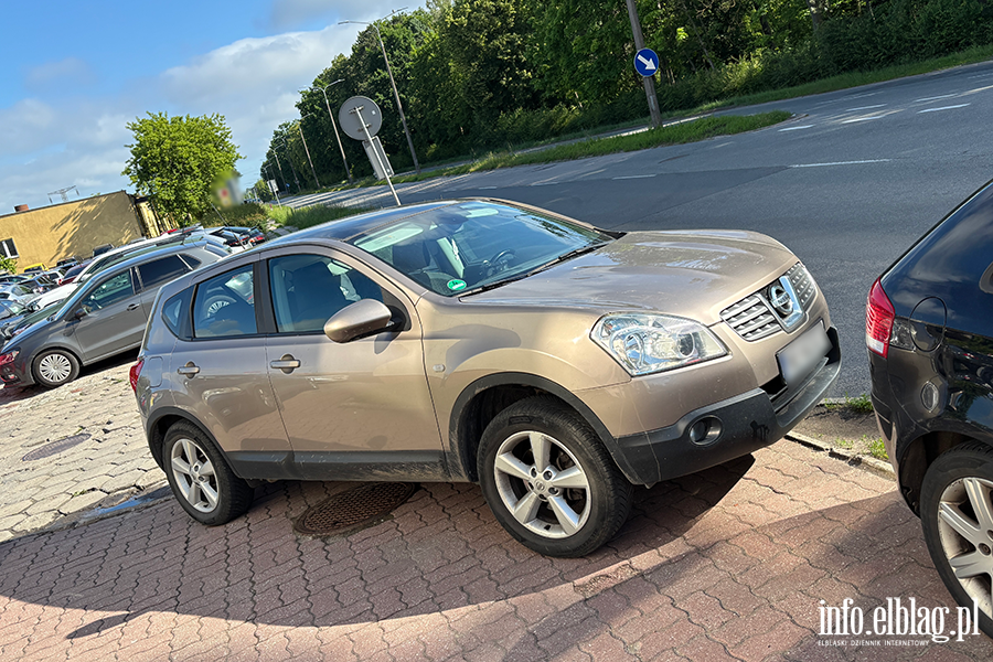 Mistrzowie Parkowania w Elbl�gu (cz�� 483), fot. 2