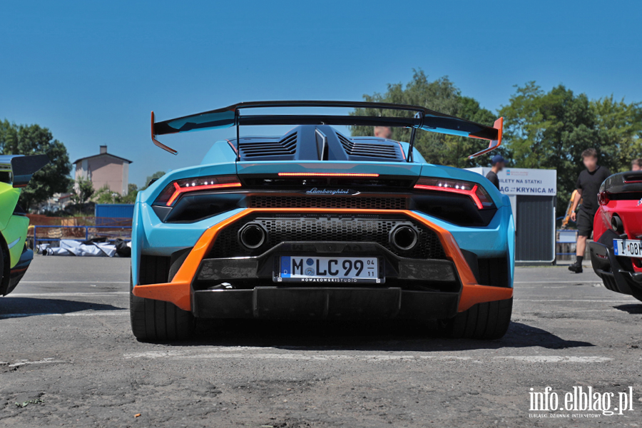 Lamborghini i Ferrari na Dniach Elbl�ga. Charytatywne przeja�d�ki superautami, fot. 14