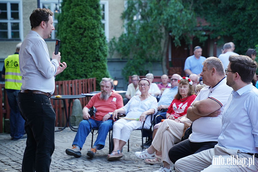 Spotkanie otwarte Andrzeja �liwki - go�� specjalny dr nauk prawnych Oskar Kida, fot. 12